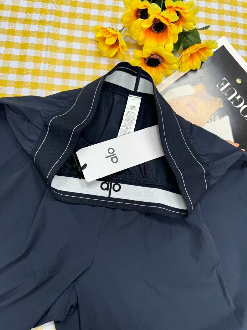 👜 NWT Alo Yoga Suit Up Trouser Navy ✨ Relaxed Wide Leg Pants Regular length - Picture 5 of 9